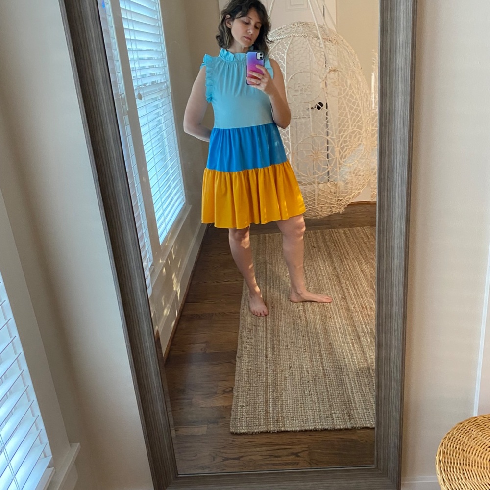Dress - Picture 4 of 6